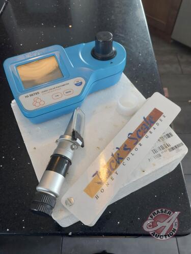 Honey Grading Package (Digital colour meter, Refractometer, Jack's Scale colour grading system)