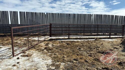 30&rsquo; freestanding panel with a 16&rsquo; gate (CCC)