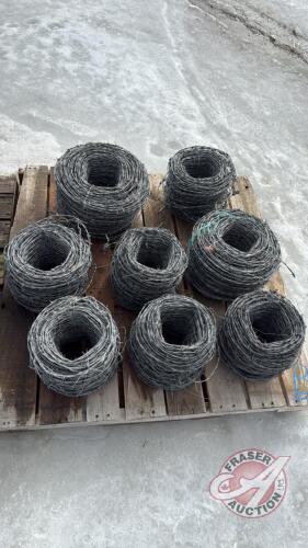Pallet with 8 rolls of used barbed wire (assorted size rolls) pallet (B)
