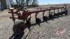 IH 710 7-bottom plow - 6