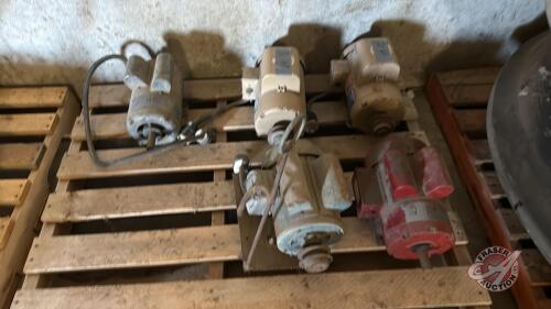 Pallet of 5 Electric motors