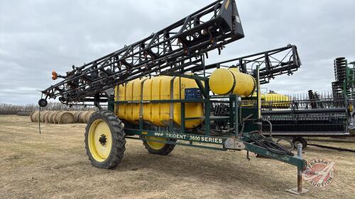 90&rsquo; Trident 3600 series Spray-Air PT sprayer