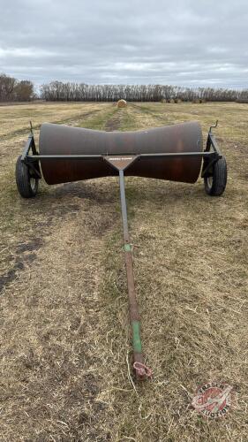 8&rsquo; Farmking metal swath roller