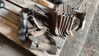 Pallet F (55) knock on spoons