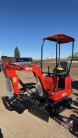 F61 Compact Mini Excavator MEI5 (C) S/N 2512367035 (tool box in shed) (KEYS)