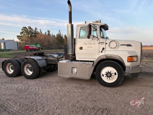 1995 Ford AeroMax tandem axle highway truck, 503,286 kms showing, VIN# 1FTYY95V8SVA84174 , SAFETIED, OWNER: Fingas Farms LTD, SELLER: FRASER AUCTION LTD _______________________________ *TOD*