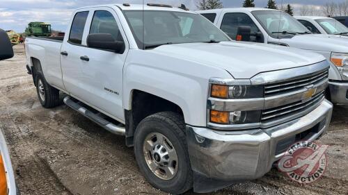 F92 2015 Chevy Silverado 2500 HD 4 x 4 pickup truck, 373,222 kms showing, VIN# 1GC2KUEG5FZ556714, OWNER: Ernest Bartkewich, SELLER: FRASER AUCTION SERVICE LTD__________________________________*TOD* *SAFETIED* (KEYS)