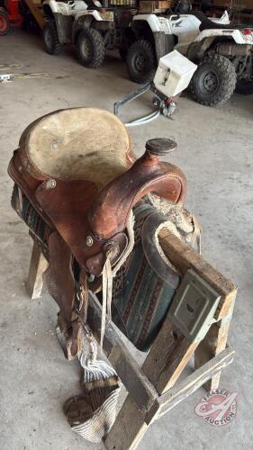 14&rdquo; western saddle (B)