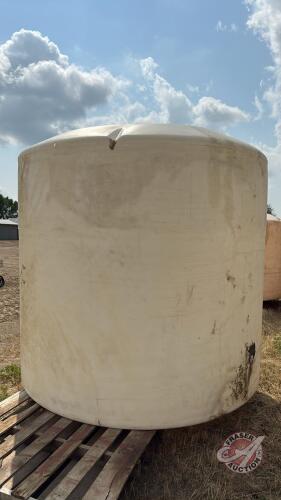 A57 P1750 Imperial gallon Poly Tank (white) A