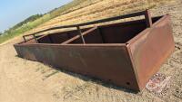 A82 30' Bottomless Feed Bunk
