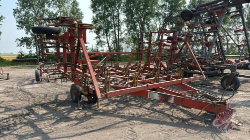 A83 28' Vibra-Master Tillage