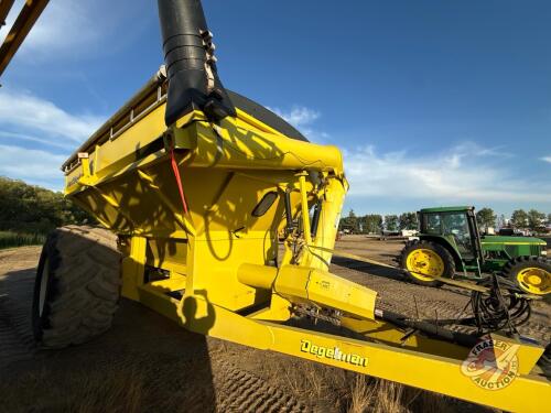 A130 Degelman 800 Shuttlekart Grain Cart, S/N 1166