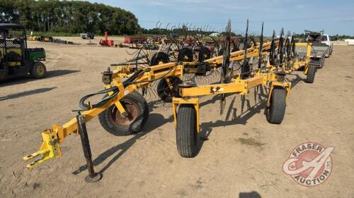 A146 14 Wheel Buhler/Inland Hydraulic V-Rake
