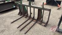 A85 John Deere Loader Mount Manure Fork