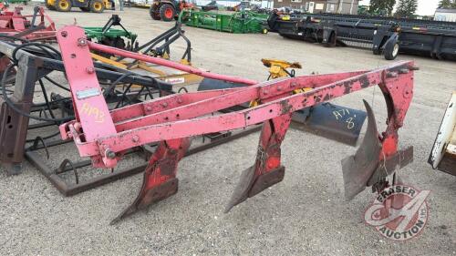 A193 Massey Ferguson #74 3 Bottom 3pt Plow