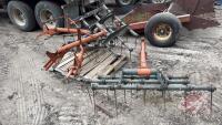 A124 (4) 4' Sections of Mounted Harrows
