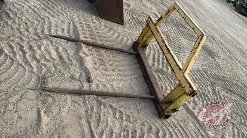 A193 2 Prong Loader Mount Bale Fork