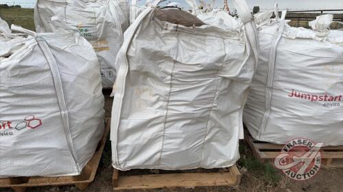 A172 Large Tote of Firewood / Cut Off Lumber (B)