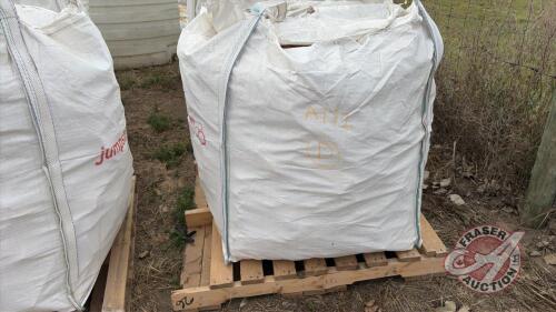 A172 Large Tote of Firewood / Cut Off Lumber (D)