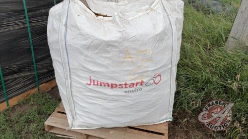 A172 Large Tote of Firewood / Cut Off Lumber (G)