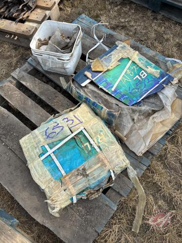 A183 2 New boxes of 160H roller chain and links