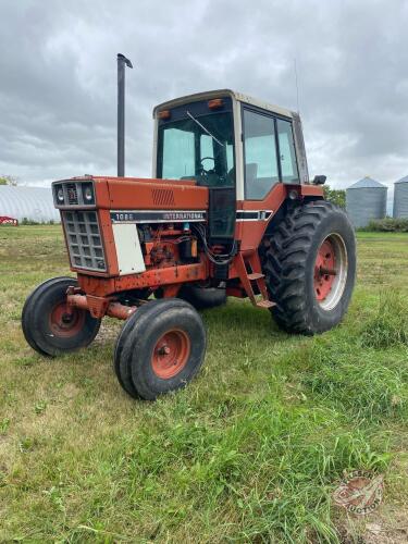 International 1086 tractor s/n63243