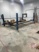 Rotary 4 post auto hoist