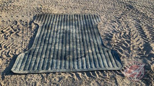 Rubber truck box mat