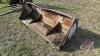 7' bucket loader mount (white)