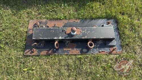 Farm ball style 5th wheel hitch plate