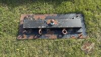 Farm ball style 5th wheel hitch plate