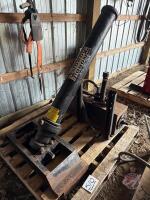 Nordic telescopic hoist (high lift for silage box) with pto pump