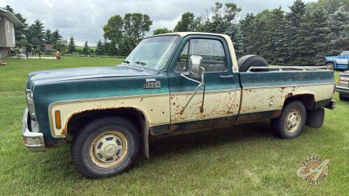1977 GMC Sierra Classic 25 pickup truck, 54,501 showing, VIN# TCL2471504960 Owner: Ronnie A Vanbeselaere Seller: Fraser Auction Service Ltd. _______________________________