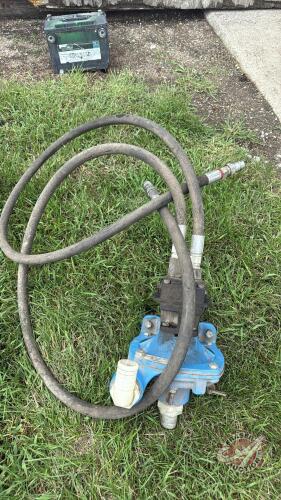 Hypro 9300 hydraulic sprayer pump