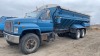 1993 GMC TopKick T/A Truck with Cat Diesel engine. Allison 6 speed auto, recent injector work, 22 foot Double L live bottom box, hydrolic and eectric unload, electric side and end gate, roll tarp, 271000 kms, vin 1GDT7H459PJ512334. - 37