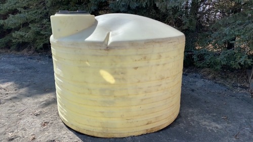 1500 gallon poly tank