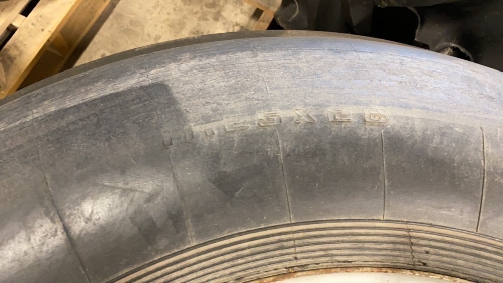 single rib tires