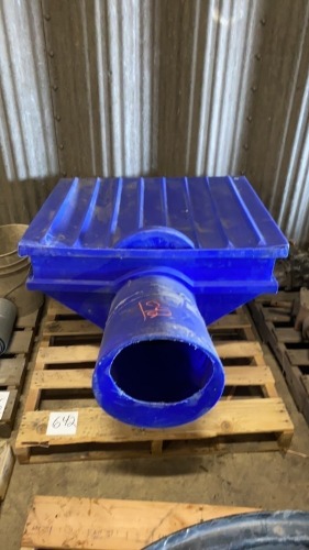 Blue grain auger hopper with lid