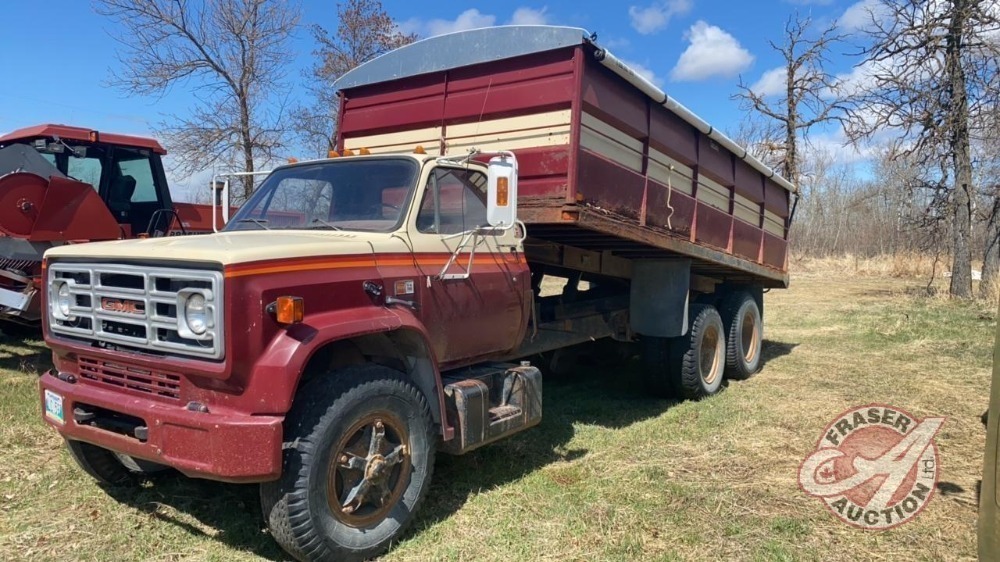 1981 GMC 7000 tag axle grain truck, 02336kms showing, VIN