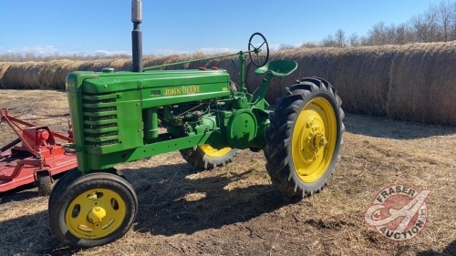 JD H tractor (stuck)