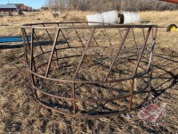 Standard round bale feed ring