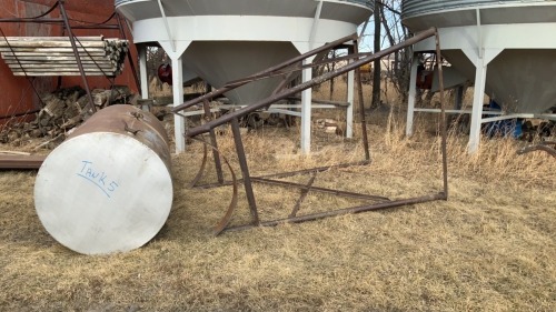 300 gallon fuel tank on metal stand