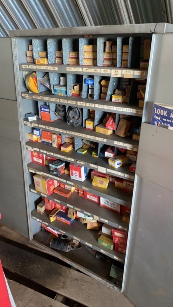 Metal parts with ignition parts