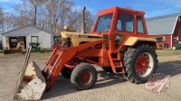 Case 930 tractor w/case loader, cab