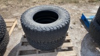 2 BFgoodrich all terrain KO2 LT285/70R17, F 35