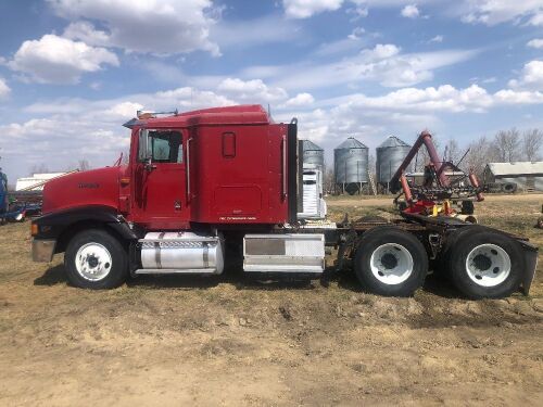 1997 IH 9200 Eagle T/A Highway tractor, 713,794 kms showing, VIN#2HSFMAHR9VC062611,Owner: David J Malowski, Seller: Fraser Auction______ ****TOD & SAFETY, KEYS****