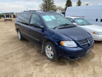 2006 Dodge Grand Caravan Passenger Van, 6 cyl, Blue, 239,569 kms showing, VIN# 1D4GP24R06B506877 Owner: Janet M Breemersch, Seller: Fraser Auction________ ****TOD & KEYS***