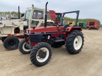 Universal 453 Tractor, NOT RUNNING (F57) ***KEYS***