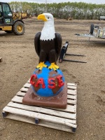 Case Eagle Statue (F31)