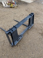 Bale Forks - skid steer mount (F31)